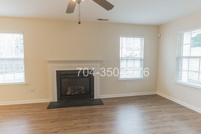 Building Photo - 1941 Pheasant Glen Rd