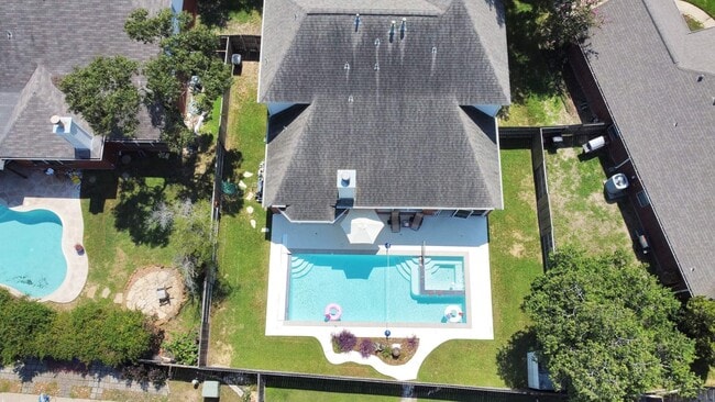 Building Photo - 11106 Oak Mesa Ct