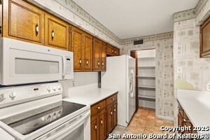 Building Photo - 162 Amistad Blvd