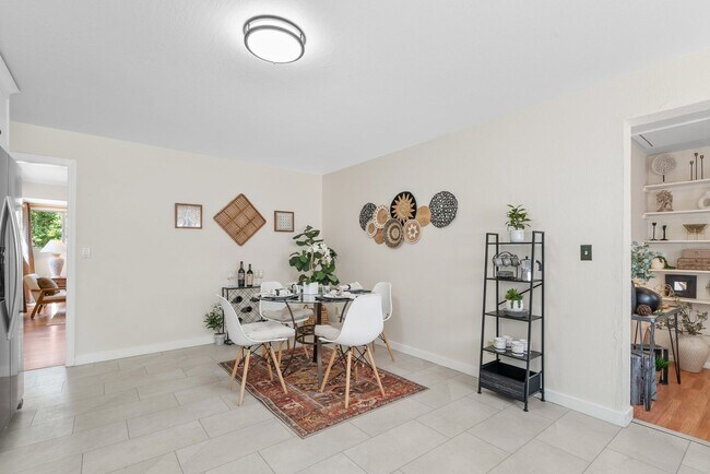 Building Photo - Sunny and Charming Boulder Creek Retreat - Modern Living on a Shared Property