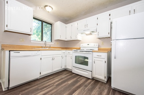 Building Photo - 8533 Goddard-