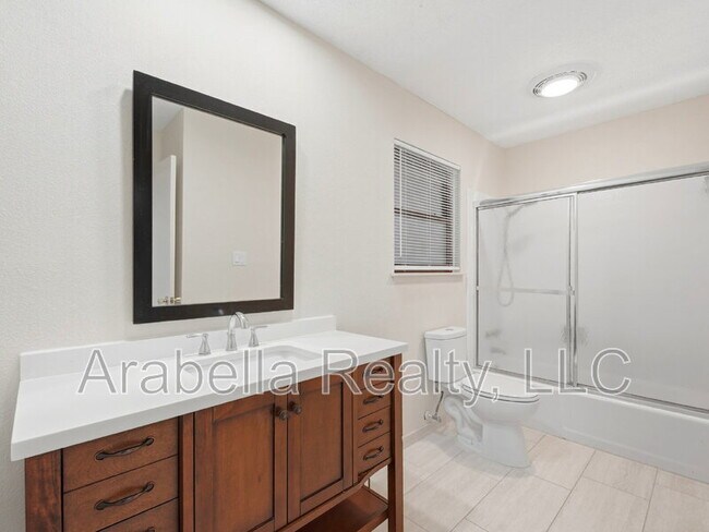 Building Photo - 8607 Norwich Dr
