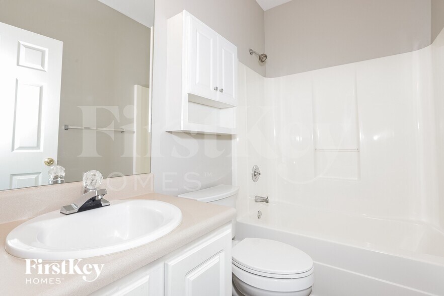 Building Photo - 239 James Allen Pl