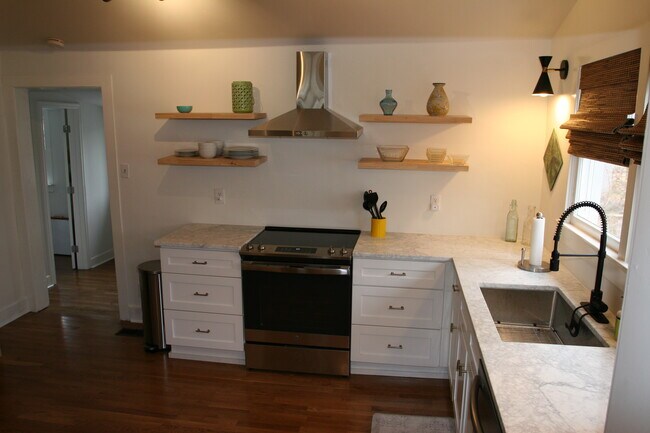 Kitchen - 705 Stevens Ave NE