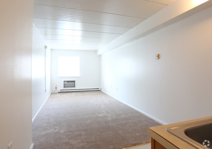 Bridgeport Suites 300330 W 3rd St Bridgeport PA 19405 Apartment Finder