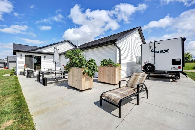Building Photo - Executive Rental – Custom 5-Bedroom, 3.5-B...