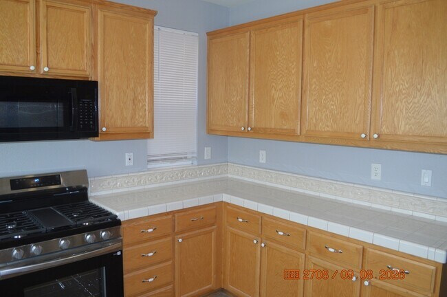 Building Photo - 5305 Cottage Cove Dr
