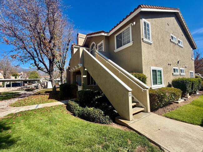 Building Photo - 2 Bed, 2 Bath upper end unit in Beautiful Rancho Santa Margarita