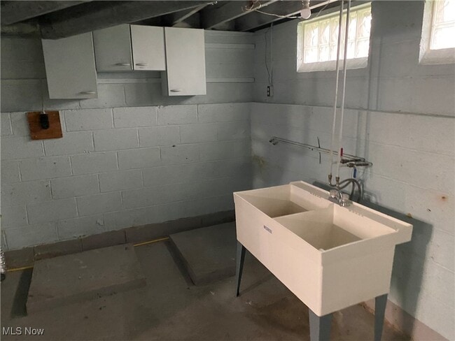 Building Photo - 16312 Corkhill Rd