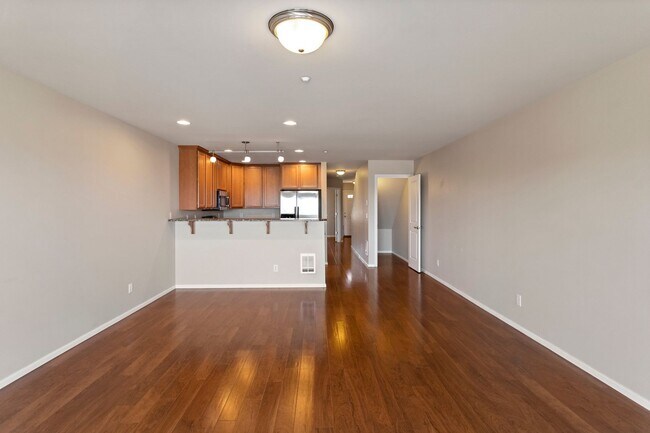 Building Photo - 3 Bed 3 Bath - Views - NAS Whidbey - Island Hospital
