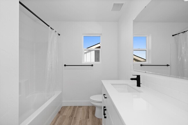 Building Photo - Modern Luxury in Meridian’s Oaks North – 4...