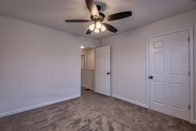 Building Photo - 100 Commerce St