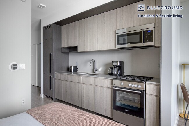 Building Photo - 1210 S Indiana Ave