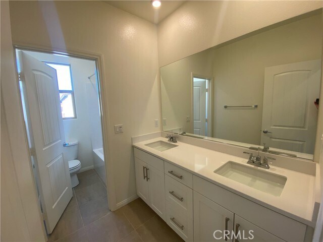 Building Photo - 1997 S Barrington Pl