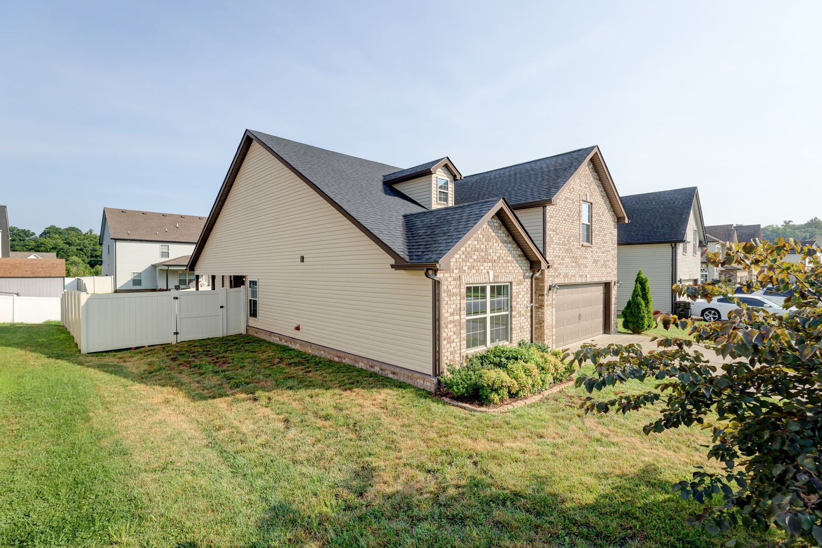 Building Photo - 1008 Meadowview Ln