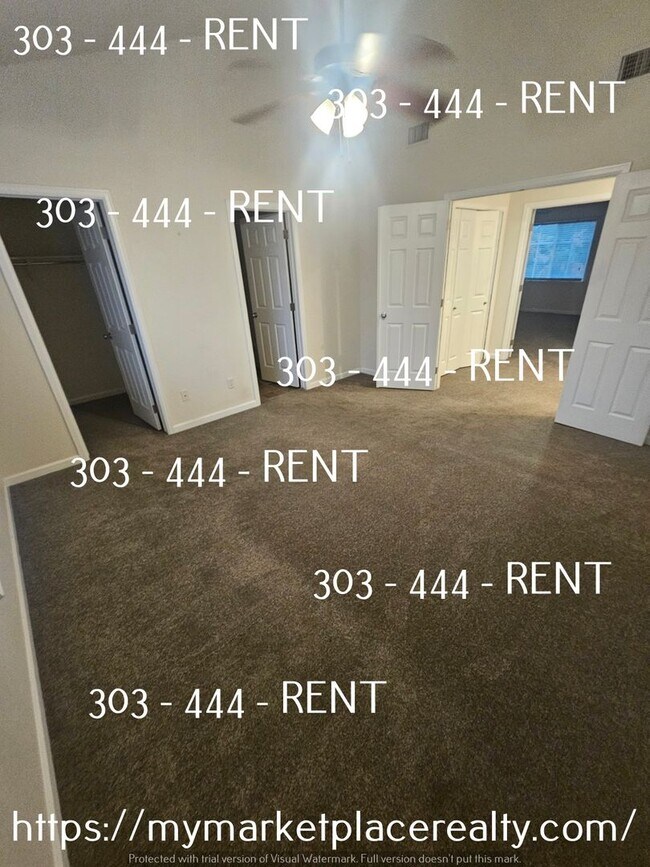 Building Photo - Cozy Townhome in Sage Creek! Make this you...