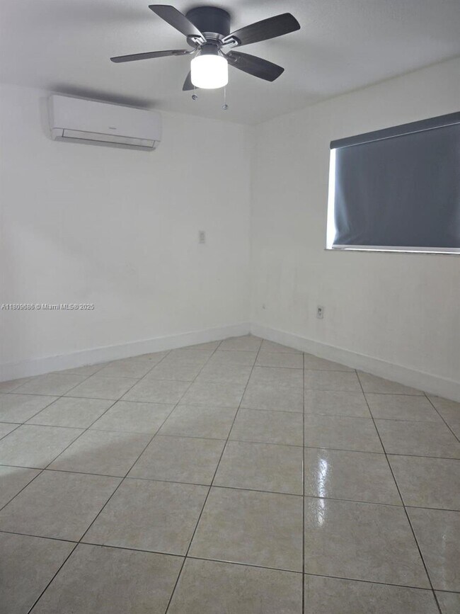 Building Photo - 375 W 56th St
