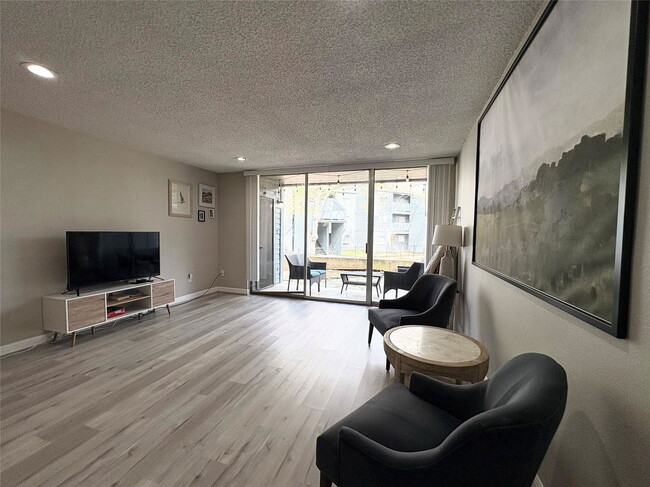 Building Photo - 12500 Melville Dr