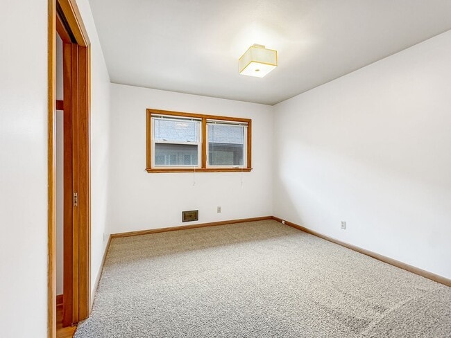 Building Photo - 4541 Bloomington Ave