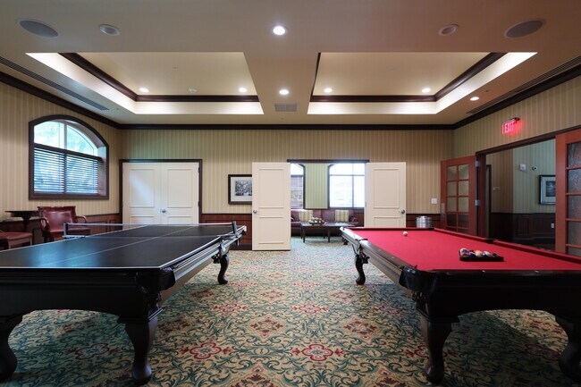 Building Photo - 411 N New River Dr E