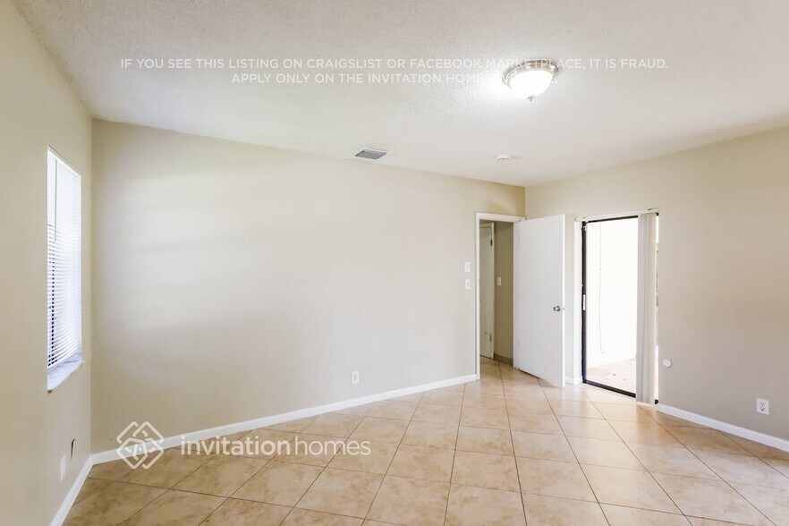 Building Photo - 5161 SW 19th St