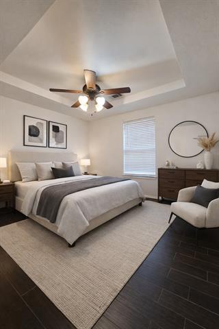 Building Photo - 5044 La Paloma Dr