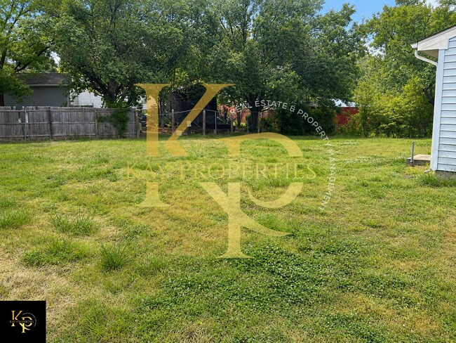 Building Photo - 3013 Wedgedale Ave