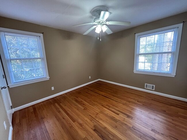 Building Photo - 1113 Glen Ct