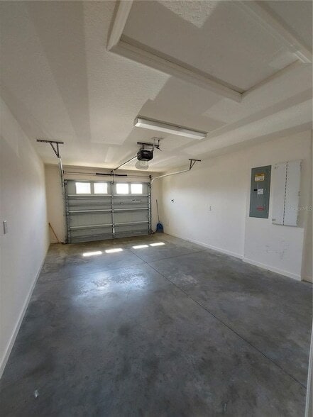 Building Photo - 3301 Dawn Pl