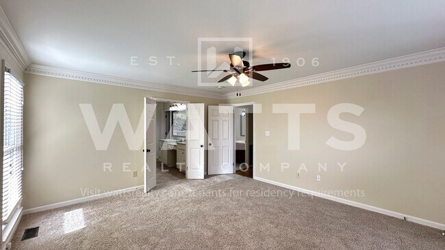 Building Photo - 4 Bedroom, 4.5 Bath Home in Heart of Hoover