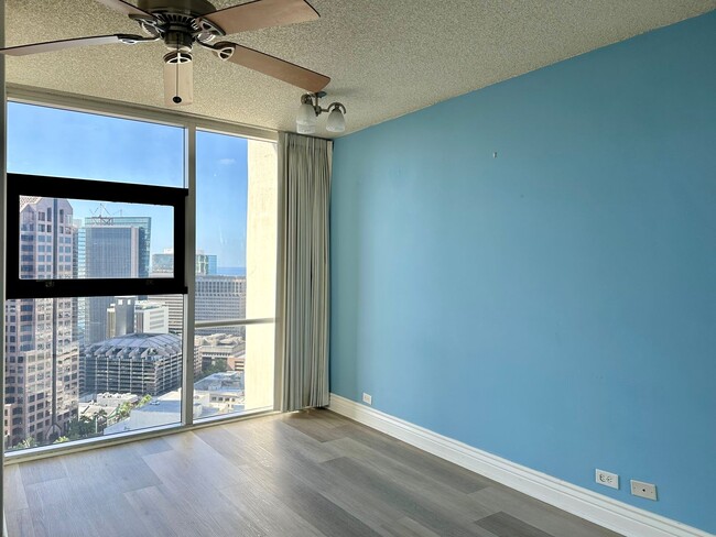 Building Photo - Honolulu Park Place 2BR/2BA/2PK - Ocean & ...