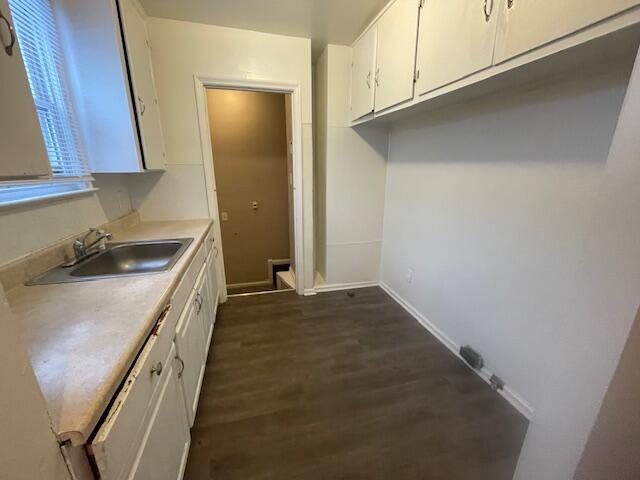 Building Photo - 9255 Heyden St