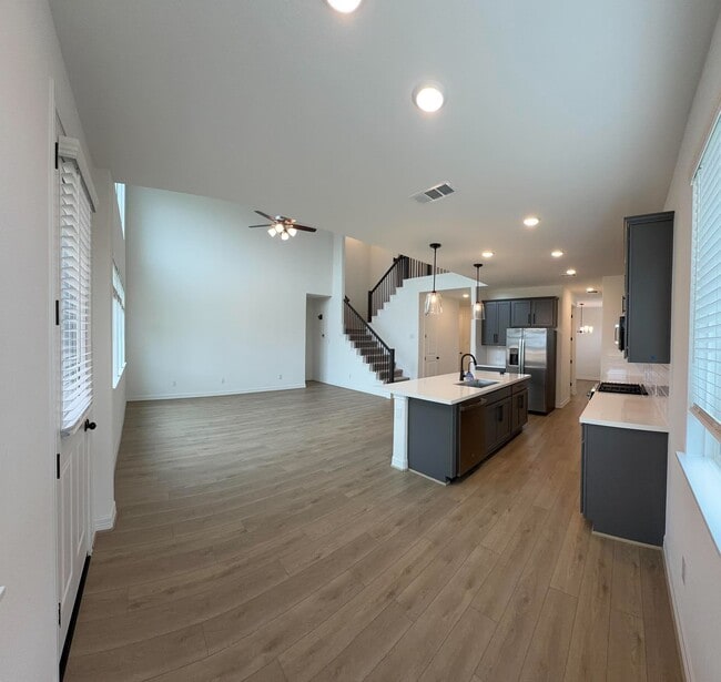 Building Photo - 9922 Red Knot St