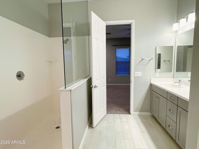 Building Photo - 13682 N 144th Ln