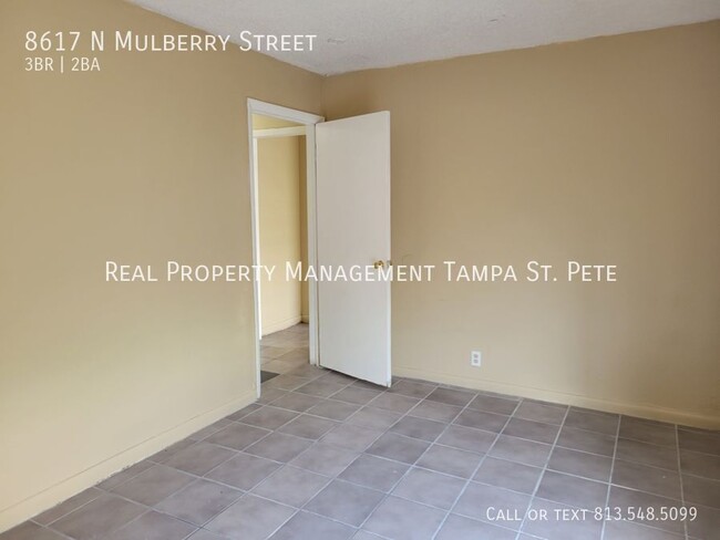 Building Photo - 8617 N Mulberry St