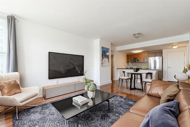 Building Photo - 88 Morgan St