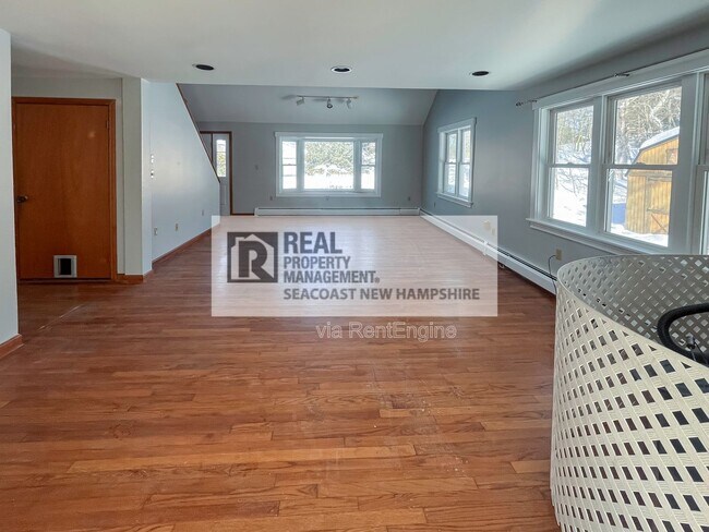 Building Photo - 10 Kelley Rd