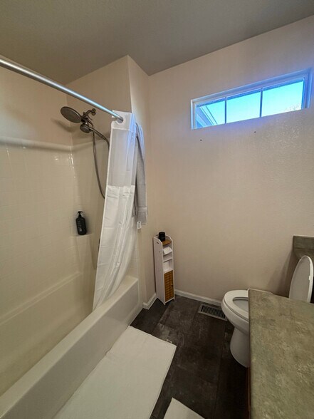 Building Photo - 10144 Madison St