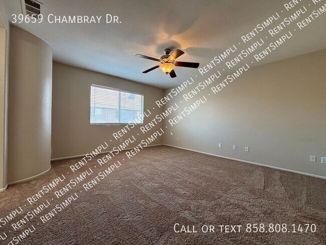Building Photo - 39659 Chambray Dr