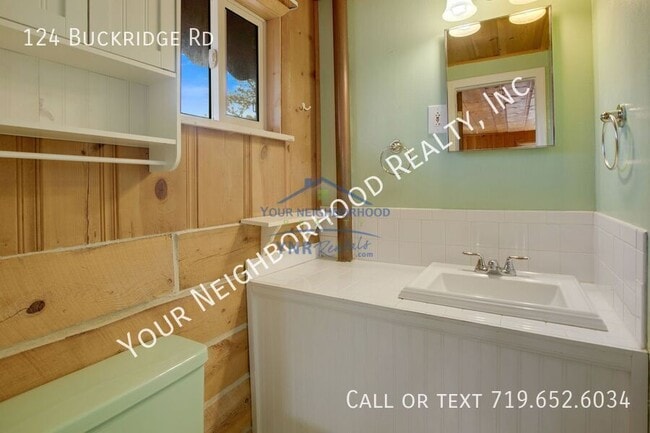 Building Photo - 124 Buckridge Rd