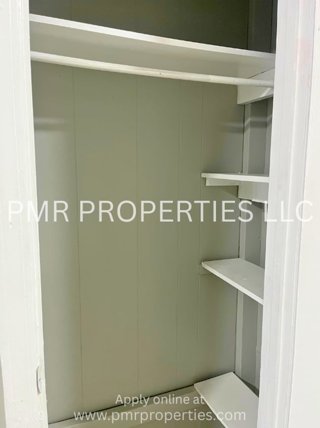 Building Photo - 1 Bed / 1 Bath House