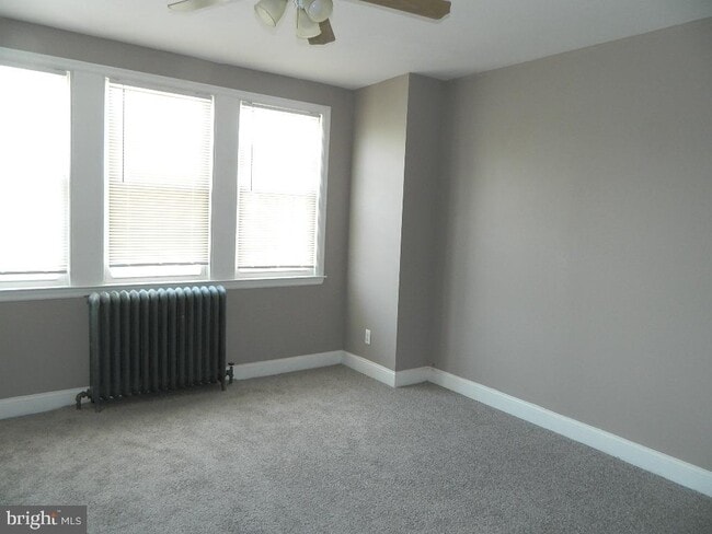 Building Photo - 4501 Princeton Ave