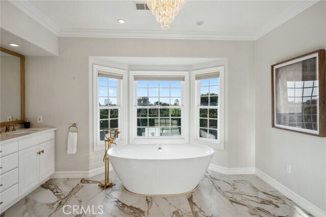 Building Photo - 5 Hillsborough