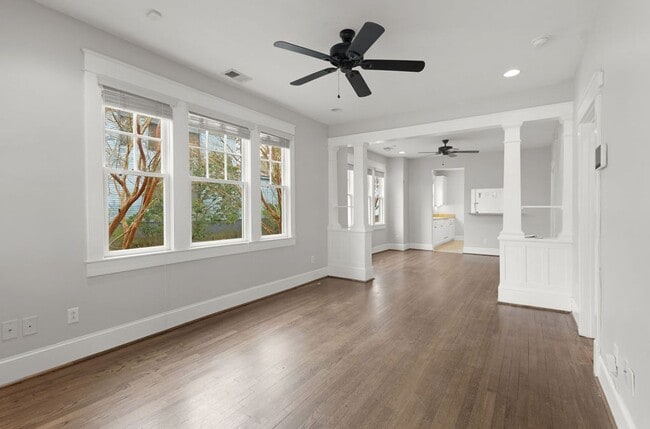 Building Photo - 2 Bed 2 Bath Home for Rent in Portsmouth