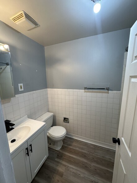 Building Photo - 5271 Concord Ave