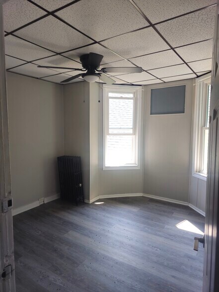 Building Photo - 529 Taylor Ave