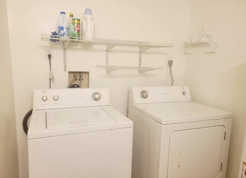 Building Photo - 9655 Homestead Ct