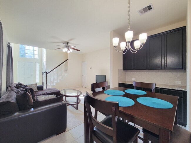 Building Photo - 17018 Taffaine Dr