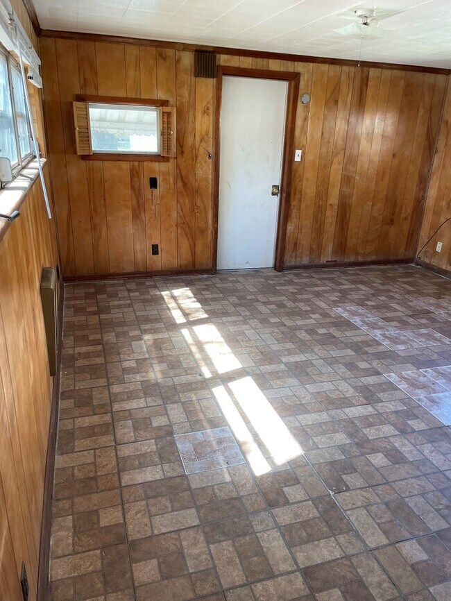 Building Photo - Birmingham