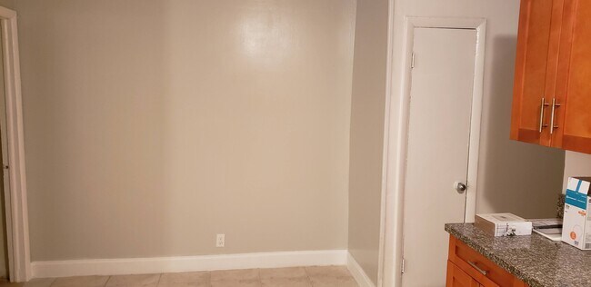 Building Photo - 5704 NW 28th St